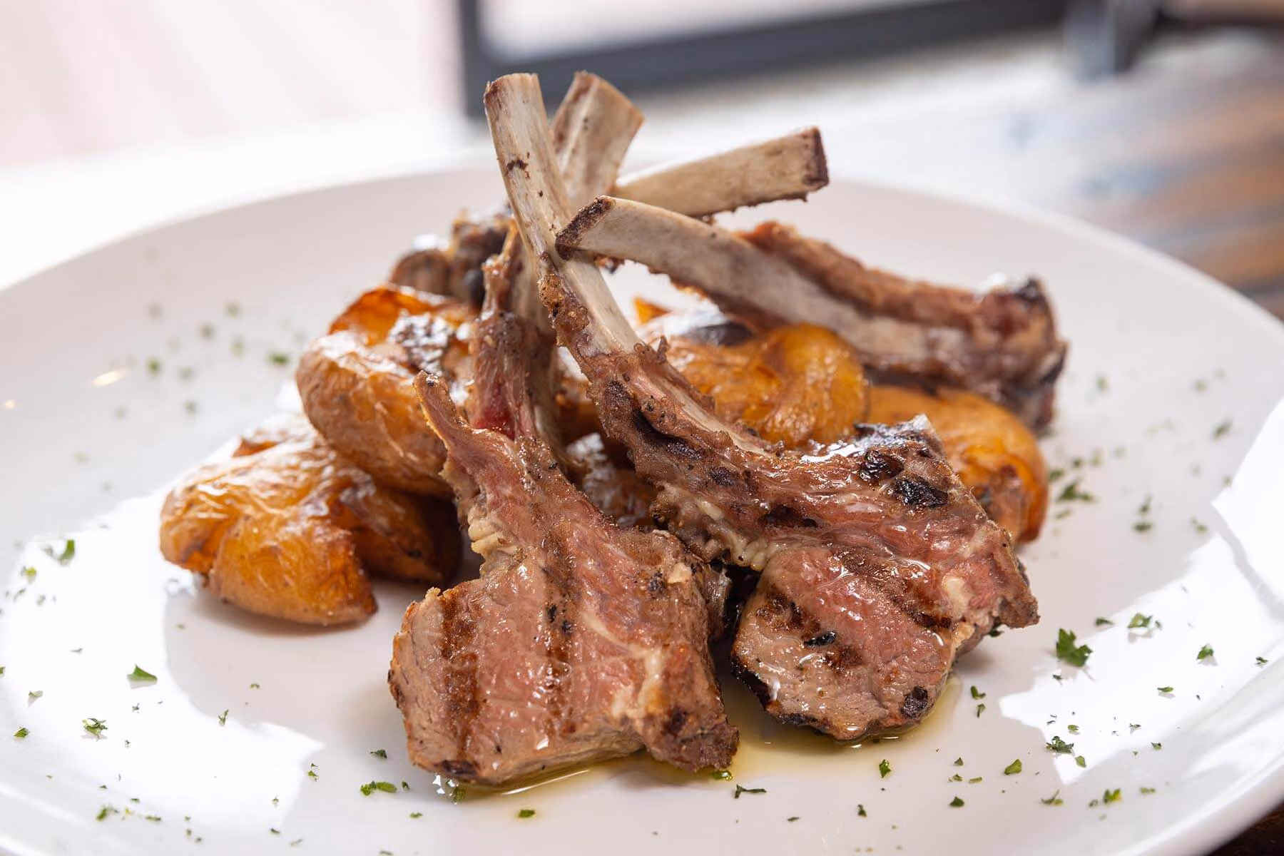 Grilled lamb chops with roasted potatoes